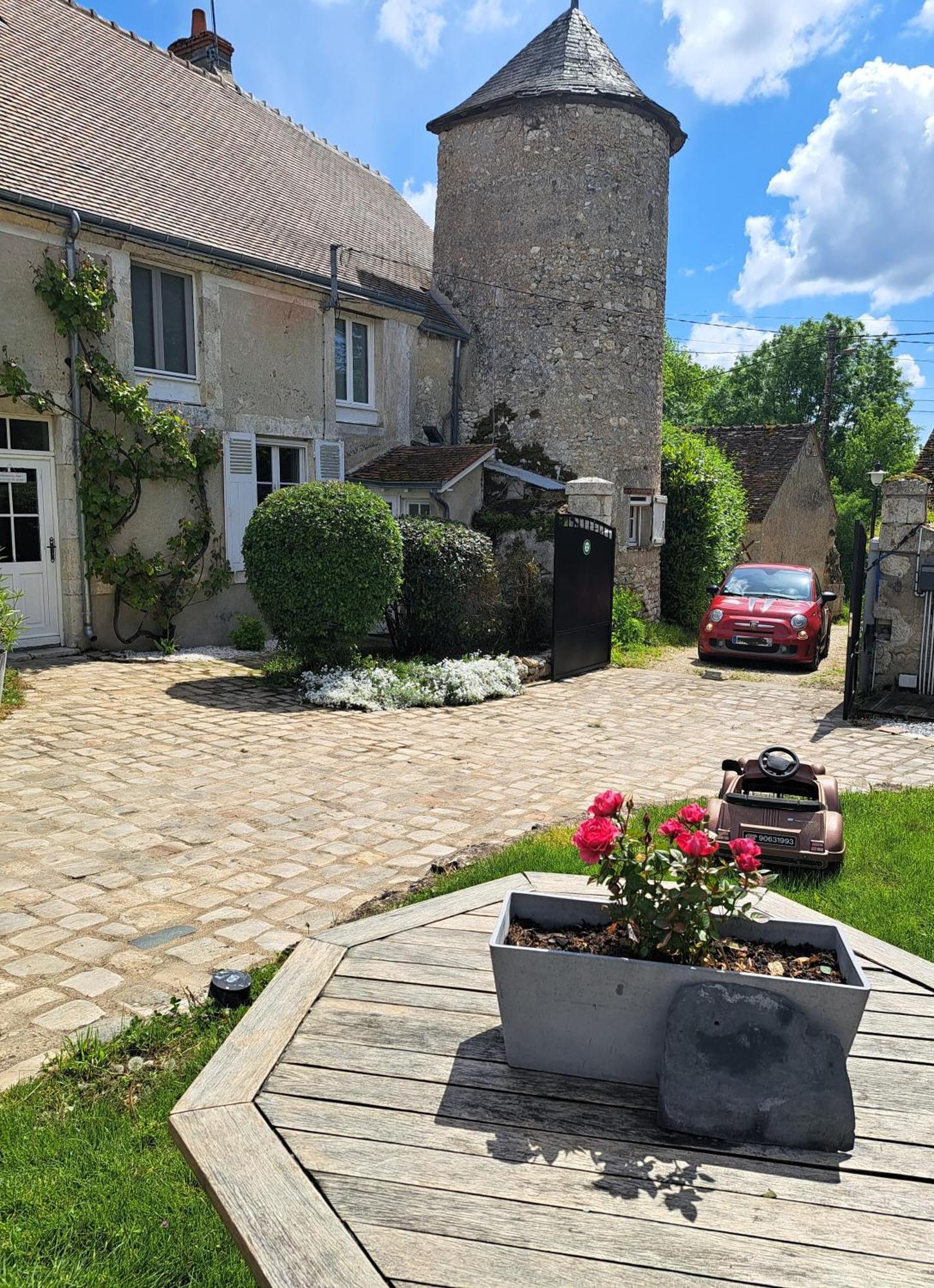 Gite De La Tour De Loire - 65 M2 Au Pied D'Une Tour De Gue Du 17Eme Siecle Mer Exteriér fotografie